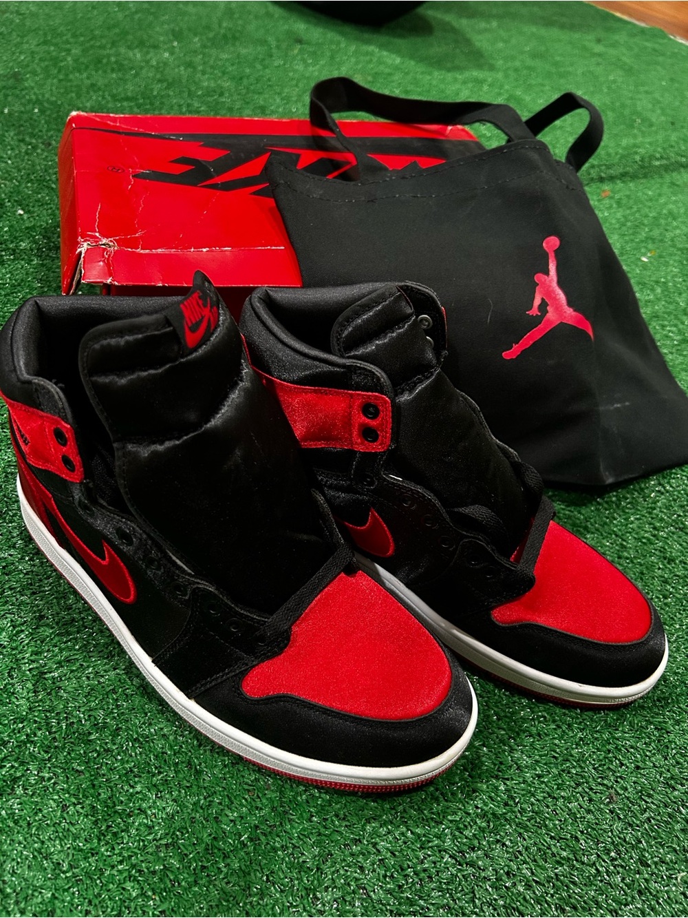 Air Jordan 1 Retro High Black Satin Gym Red Black White Size 10